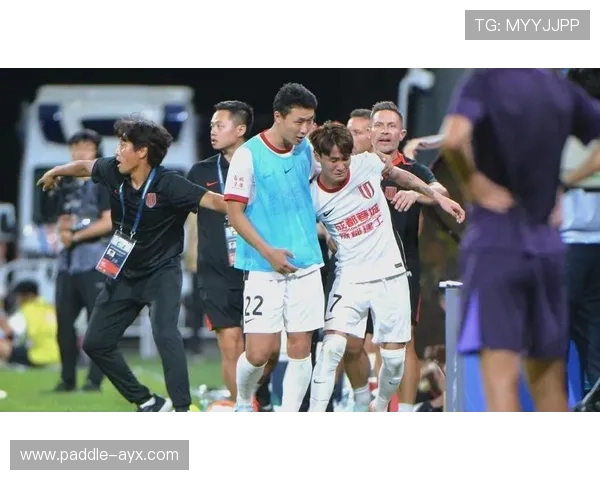 曾因违法行为被曝光的足球明星及其反思与改变